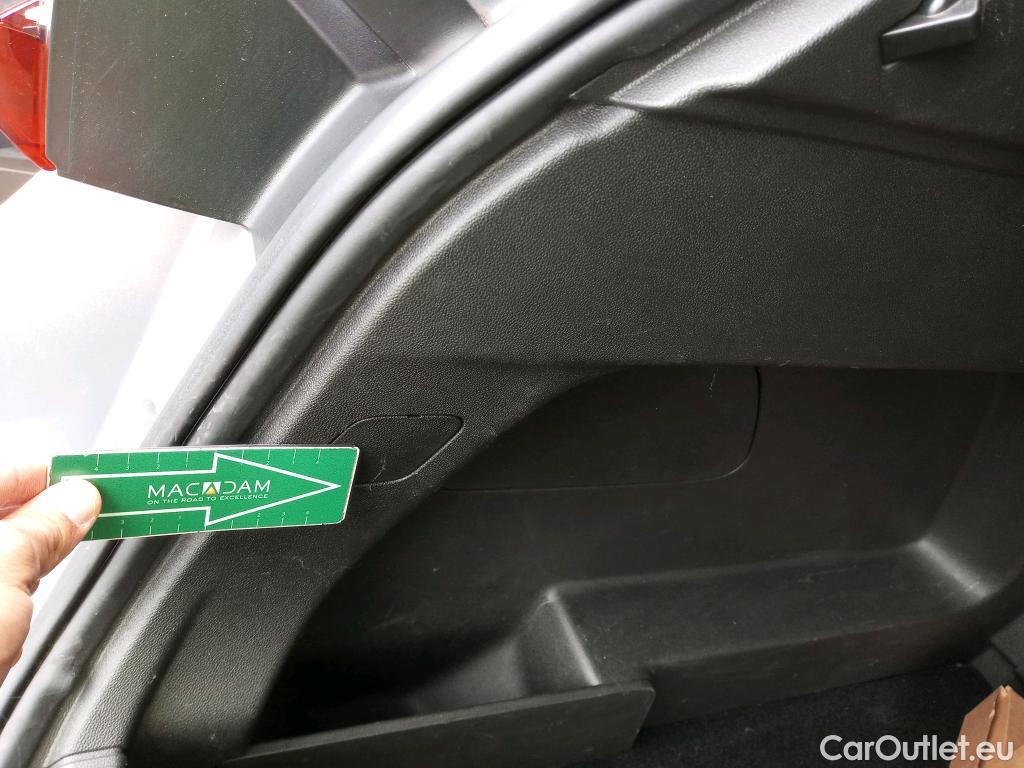  Opel   Grandland X OPEL / 2017 / 5P / todoterreno 1.5 CDTi Selective #6