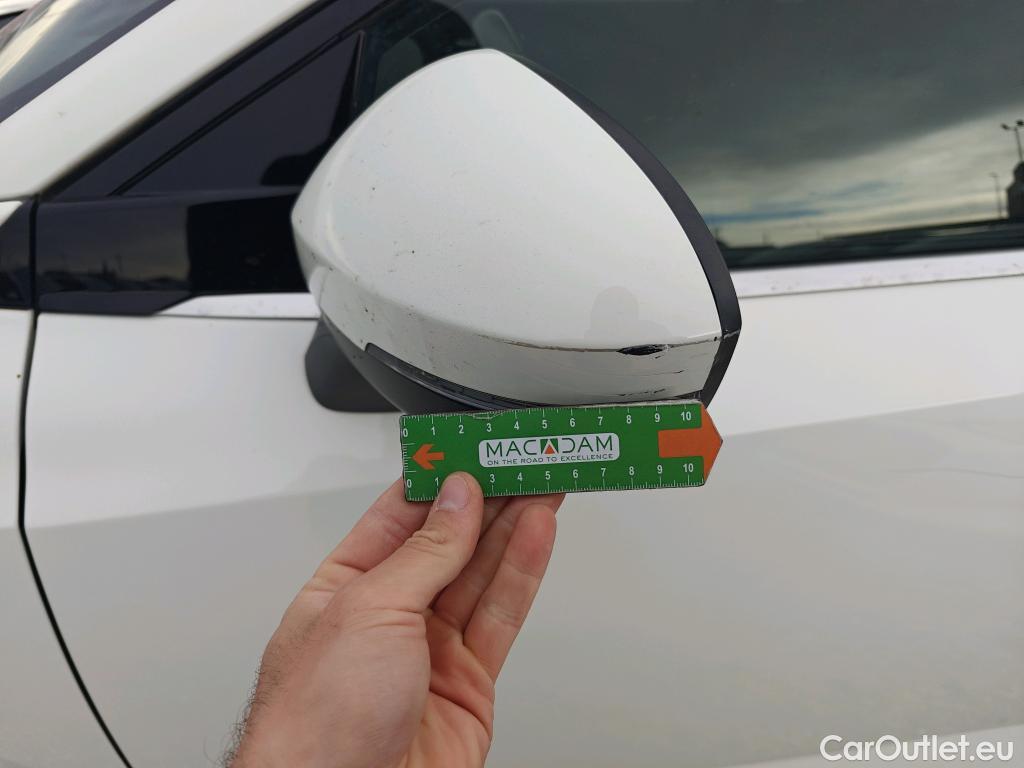  Nissan  Qashqai NISSAN  / 2021 / 5P / todoterreno DIG-T 103kW (140CV) mHEV 4x2 Acenta #24