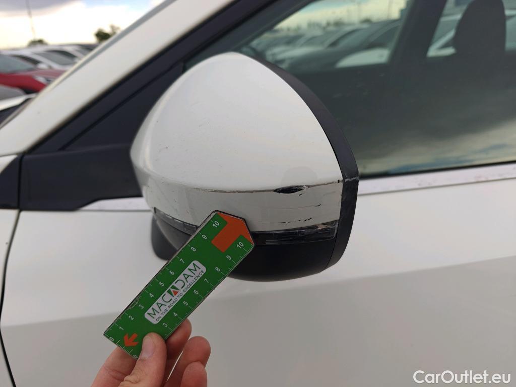  Nissan  Qashqai NISSAN  / 2021 / 5P / todoterreno DIG-T 103kW (140CV) mHEV 4x2 Acenta #25