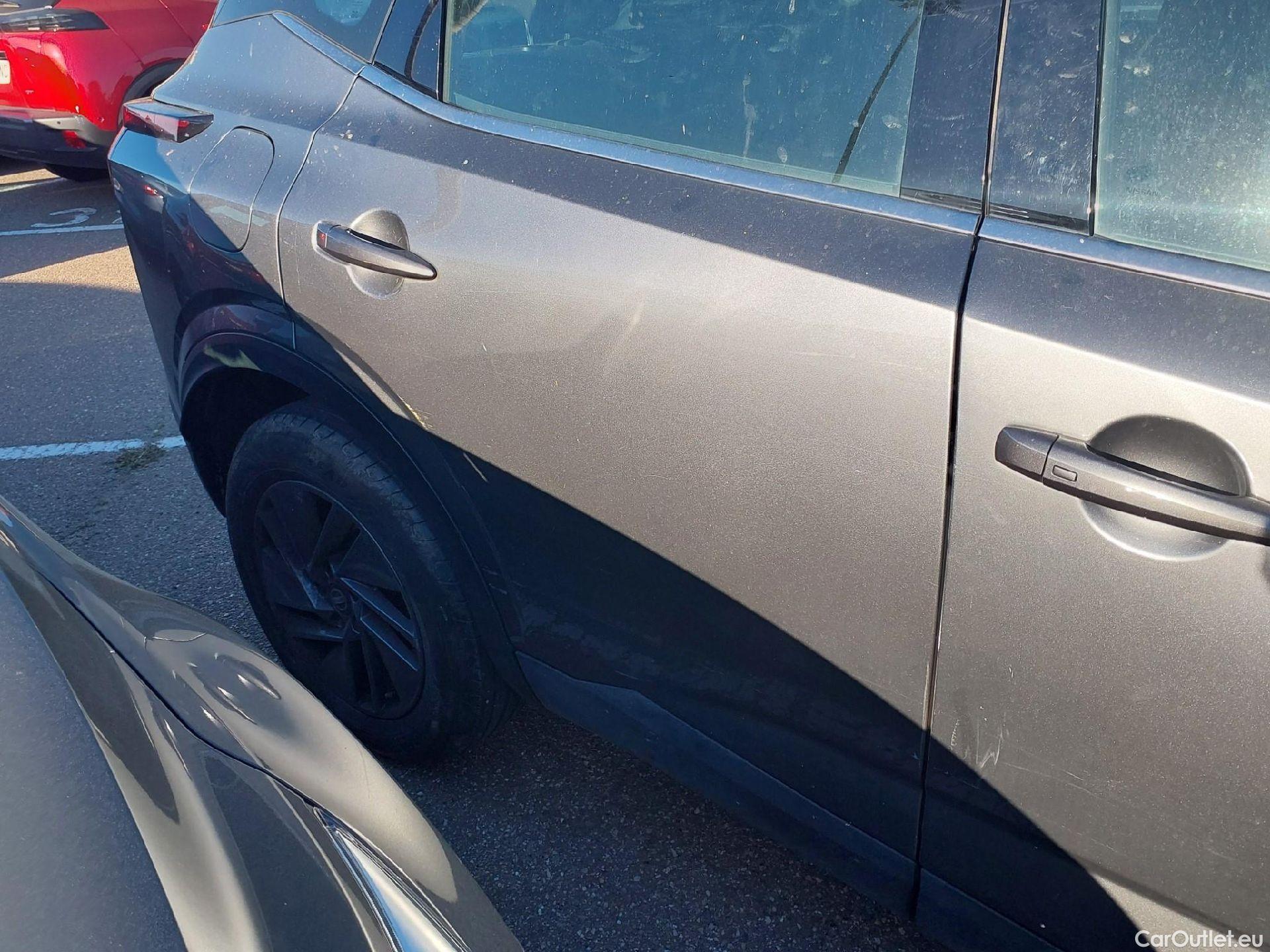  Nissan  Qashqai NISSAN  / 2021 / 5P / todoterreno DIG-T 116kW (158CV) mHEV Xtronic Acenta (AC) #26