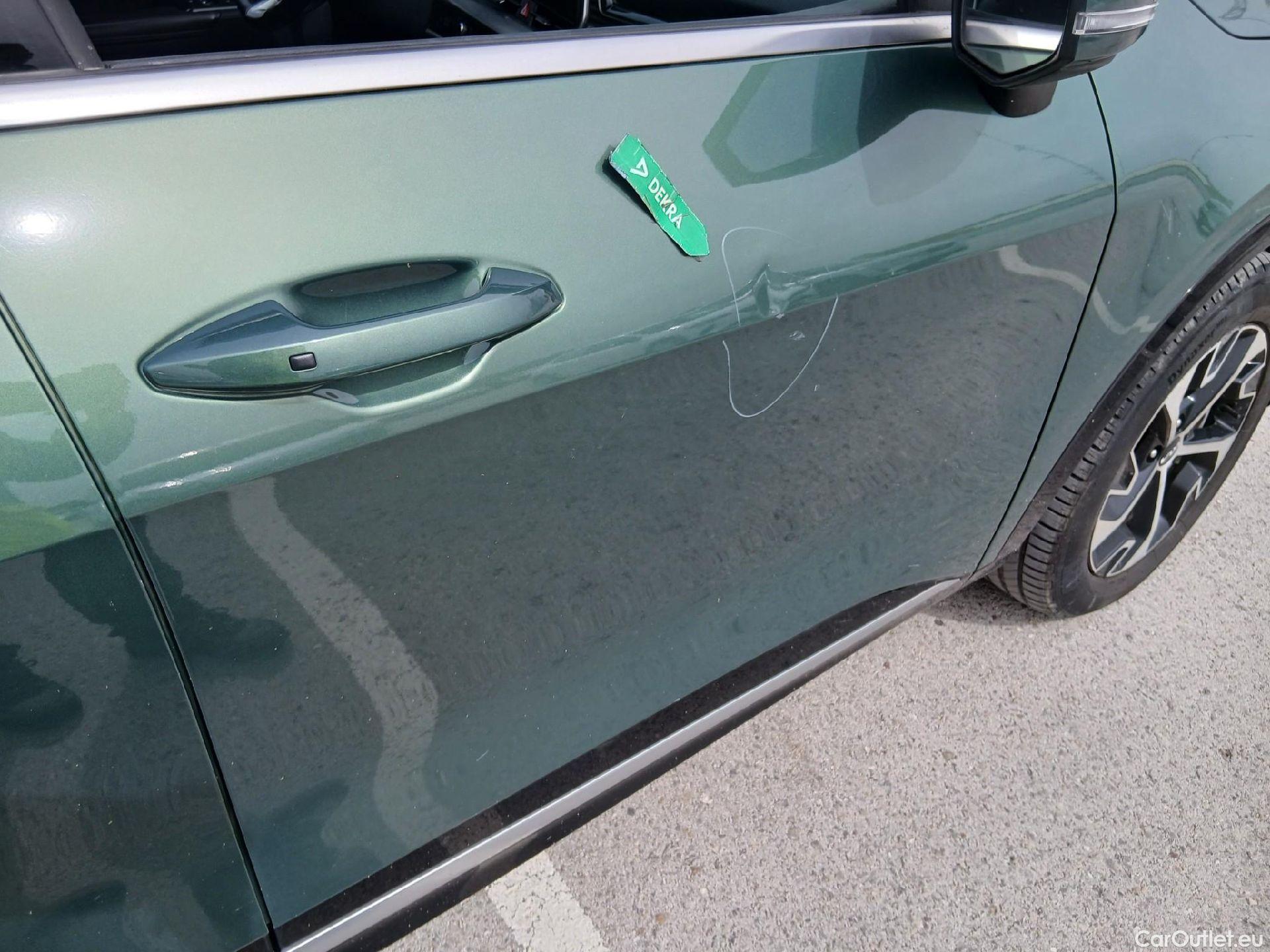  KIA  Sportage KIA  / 2022 / 5P / todoterreno 1.6 T-GDi HEV 171kW (230CV) Tech 4X4 #33