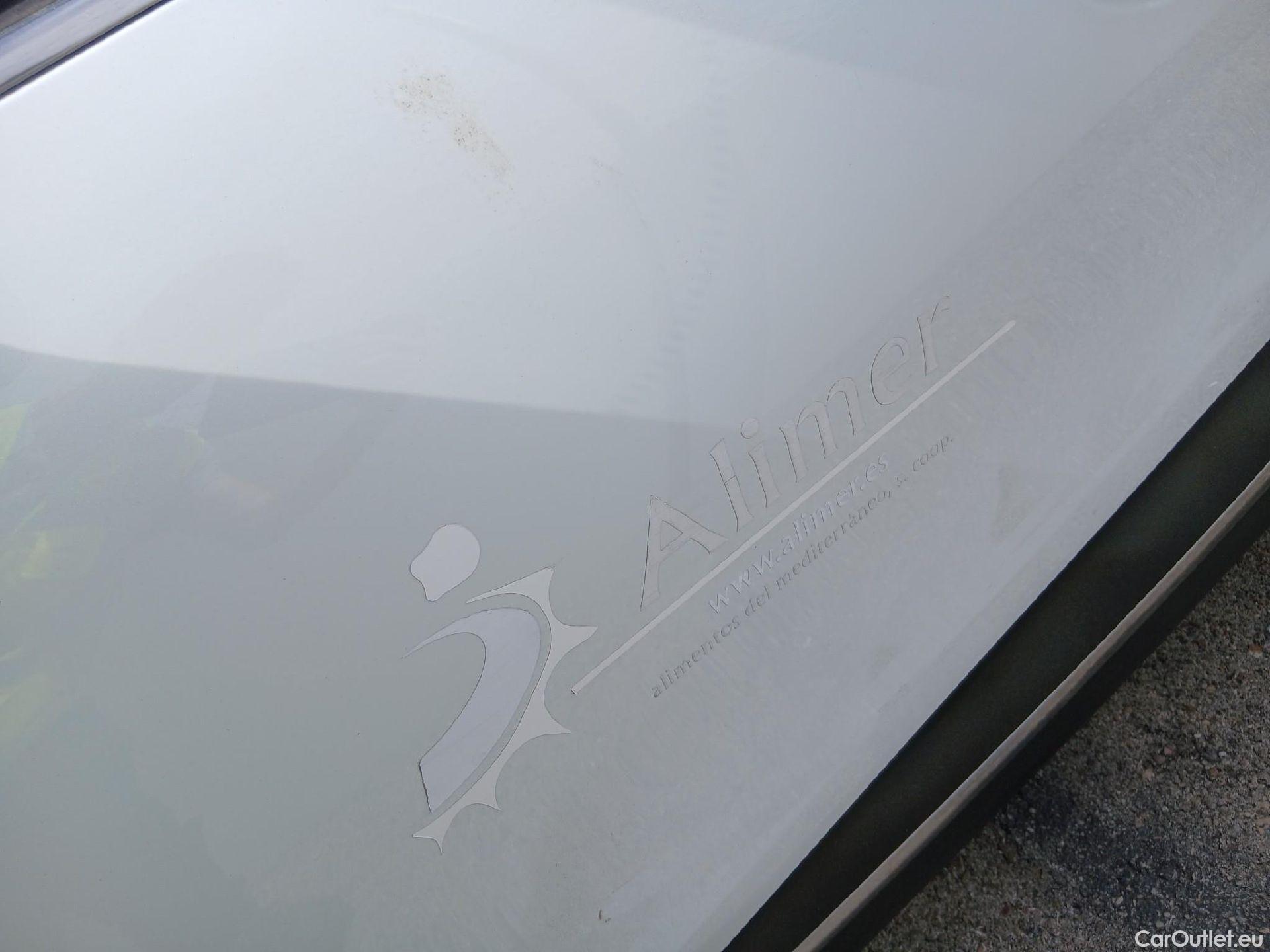  Renault  Kadjar RENAULT  / 2019 / 5P / crossover Limited Blue dCi 85kW (115CV)(SP) #11