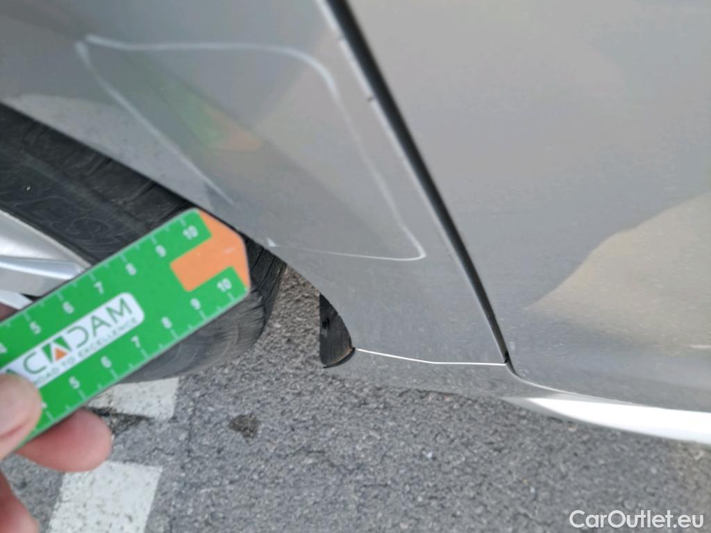  Toyota  Corolla TOYOTA  / 2019 / 5P / familiar 1.8 125H ACTIVE TECH E-CVT TOU SPORT #4