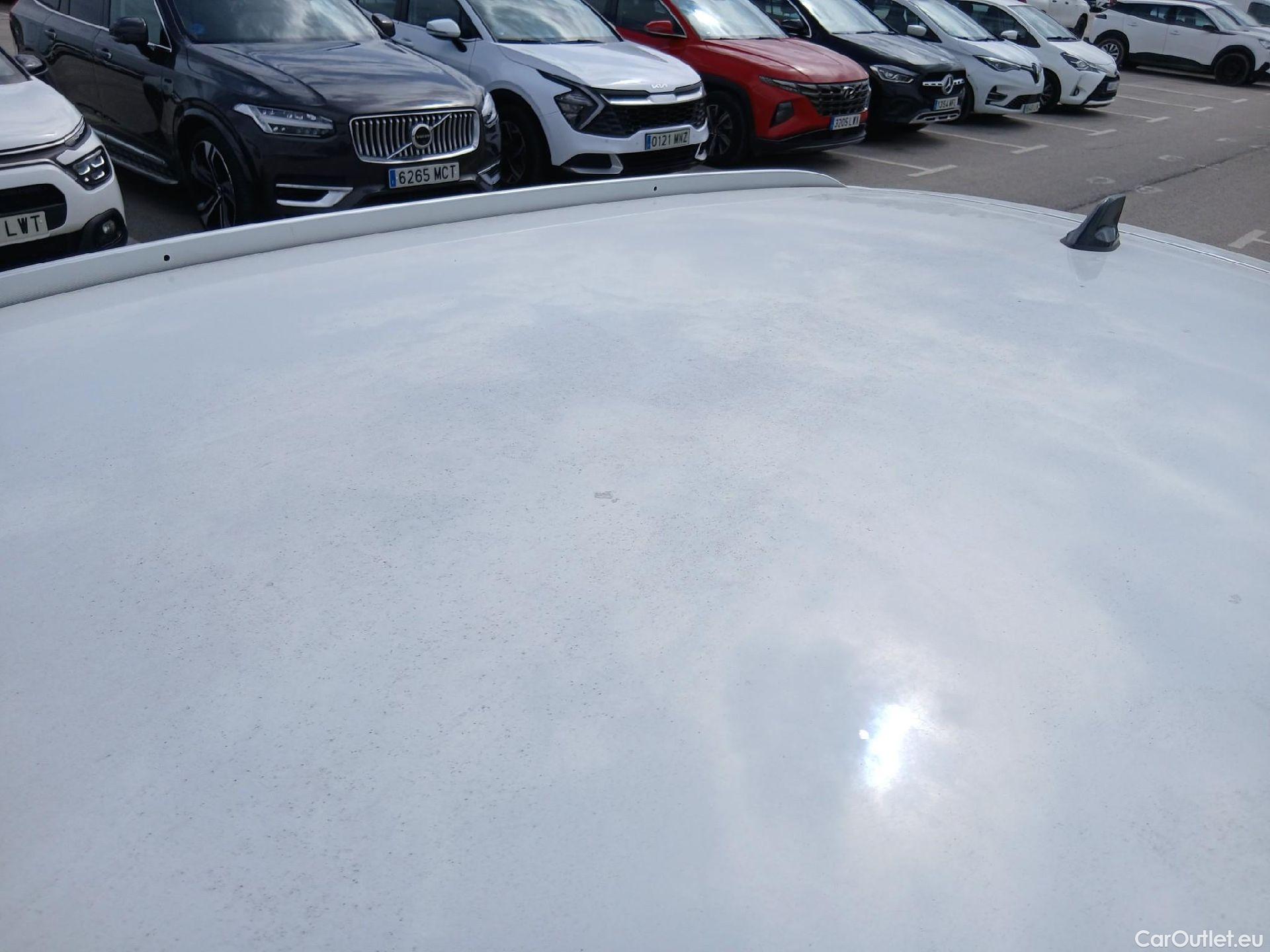  Renault  Kadjar RENAULT  / 2019 / 5P / crossover Limited Blue dCi 85kW (115CV)(SP) #14