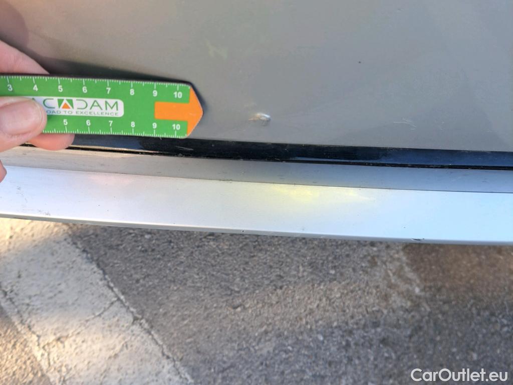  Toyota  Corolla TOYOTA  / 2019 / 5P / familiar 1.8 125H ACTIVE TECH E-CVT TOU SPORT #8