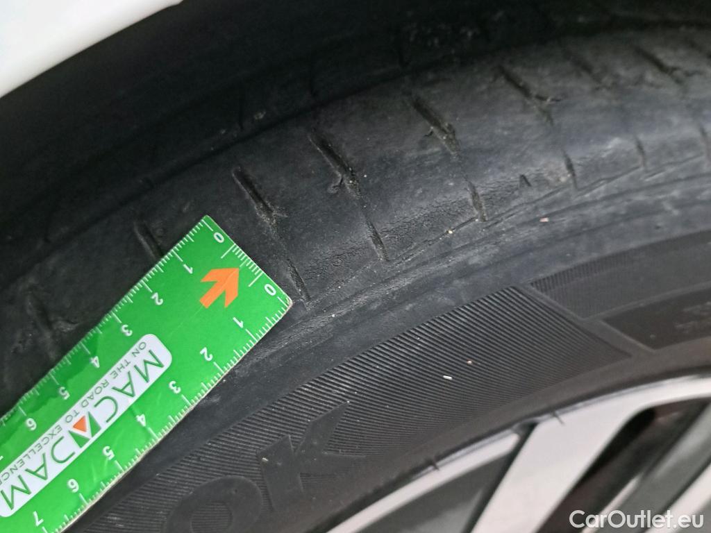  Volkswagen  Polo VOLKSWAGEN  / 2021 / 5P / berlina con portón Life 1.0 TSI 70kW (95CV) #8