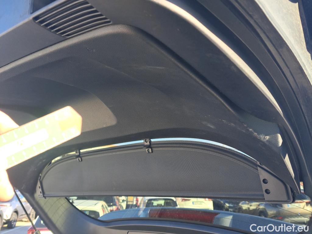  Toyota  Corolla TOYOTA  / 2019 / 5P / familiar 1.8 125H ACTIVE TECH E-CVT TOU SPORT #19