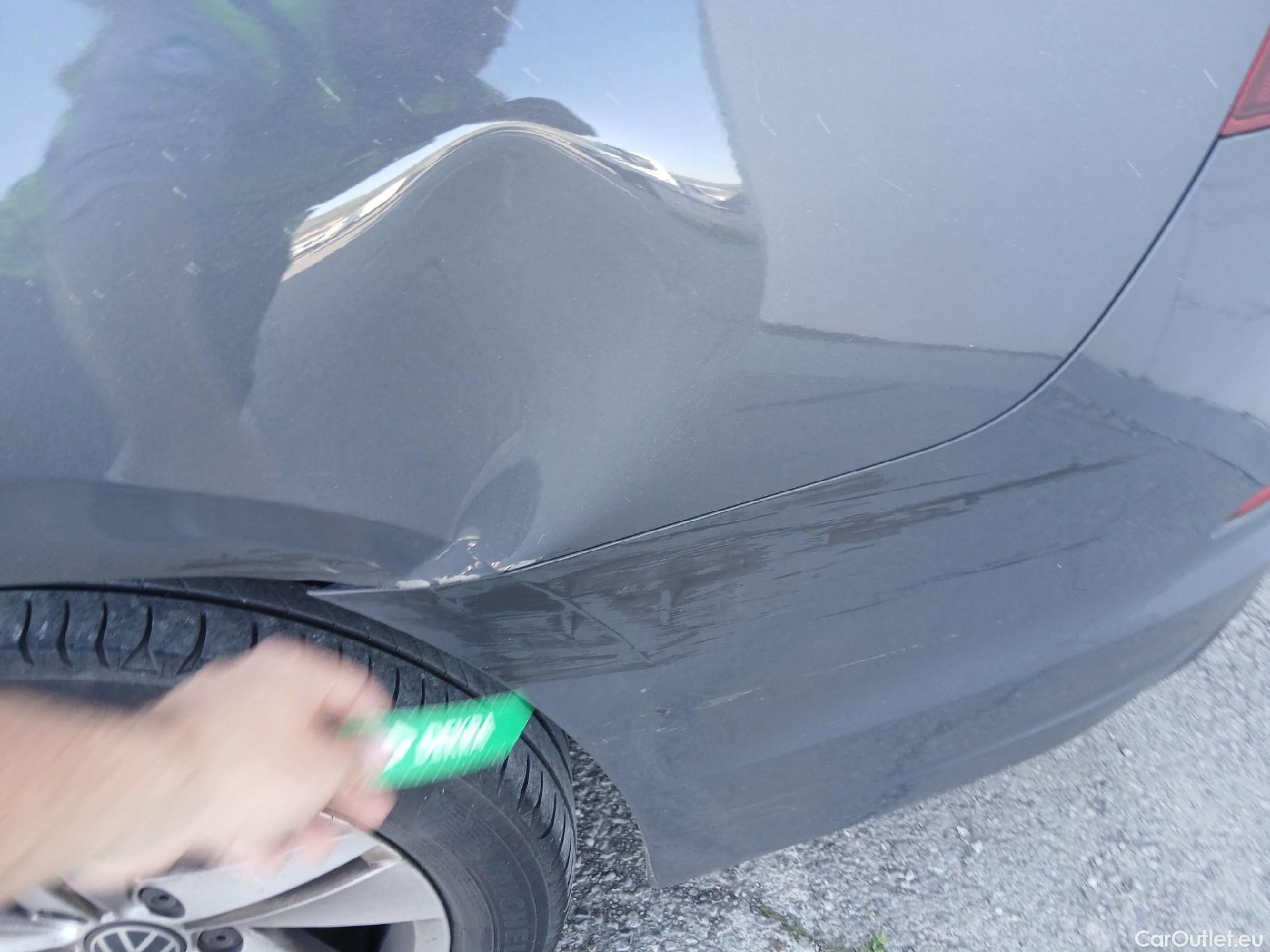  Volkswagen  Golf  VOLKSWAGEN / 2020 / 5P / familiar Life 2.0 TDI 85kW (115CV) Variant #15