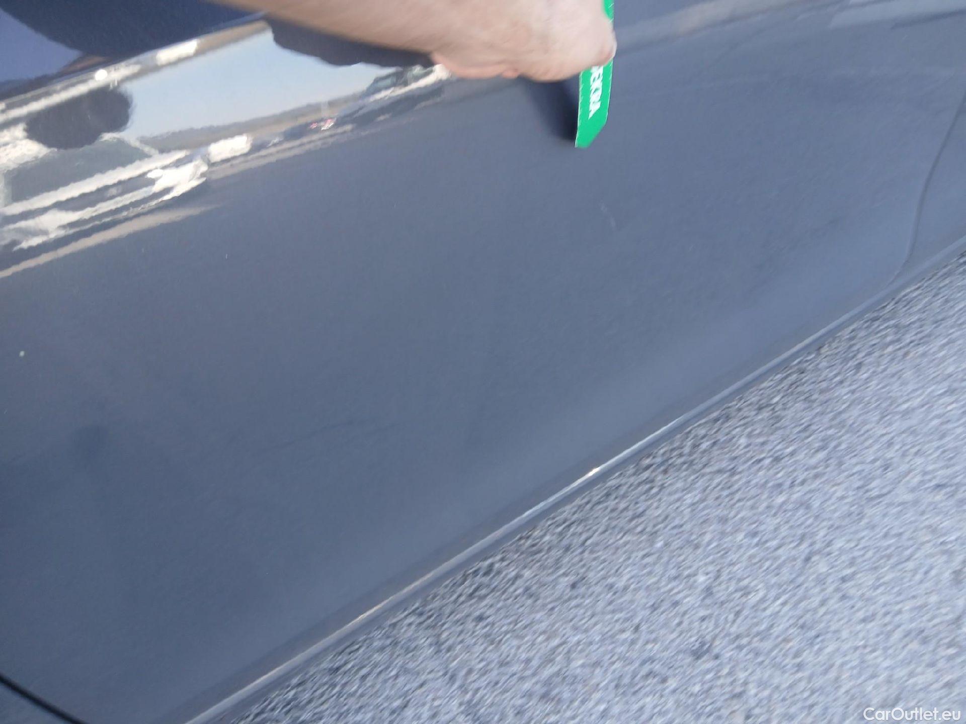  Volkswagen  Golf  VOLKSWAGEN / 2020 / 5P / familiar Life 2.0 TDI 85kW (115CV) Variant #5