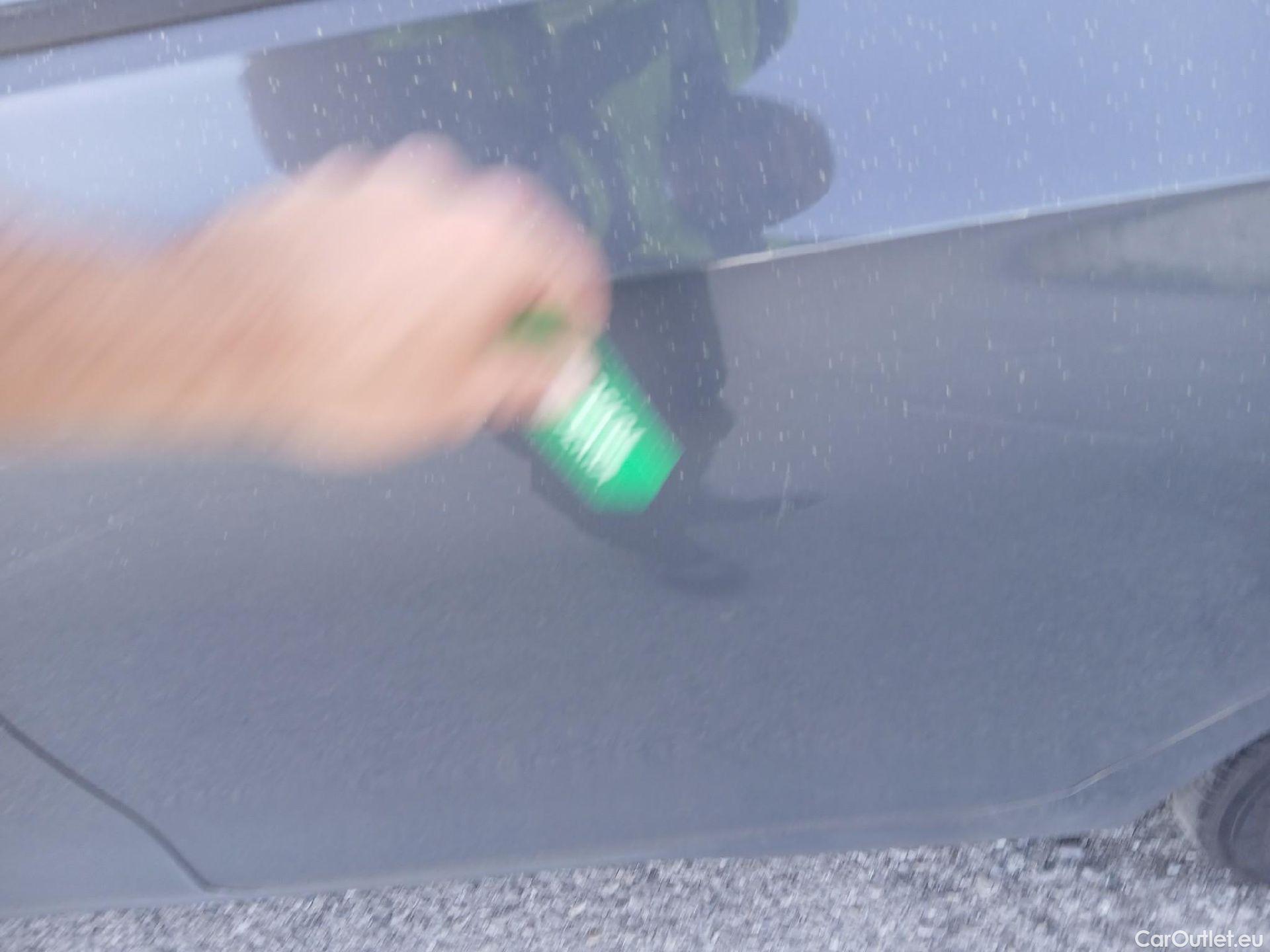  Volkswagen  Golf  VOLKSWAGEN / 2020 / 5P / familiar Life 2.0 TDI 85kW (115CV) Variant #8