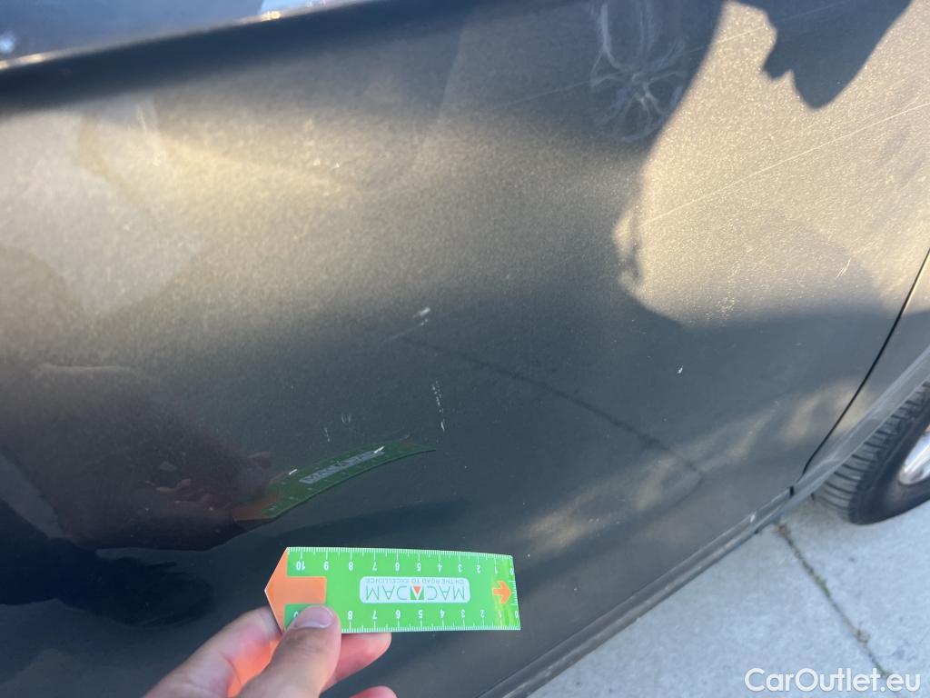  Volkswagen  T-ROC VOLKSWAGEN  / 2017 / 5P / todoterreno Advance 2.0 TDI 85kW (115CV) #9