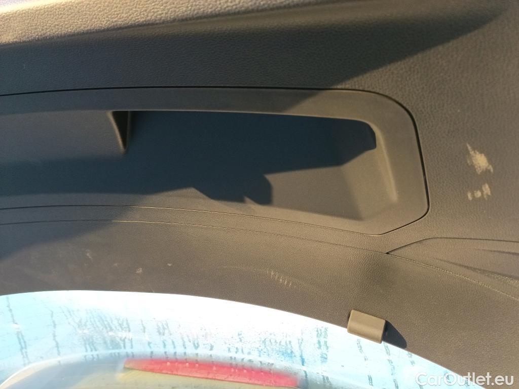  Seat  Arona SEAT  / 2021 / 5P / todoterreno 1.0 TSI 81kW (110CV) Style XL(SP) (AC3) #8