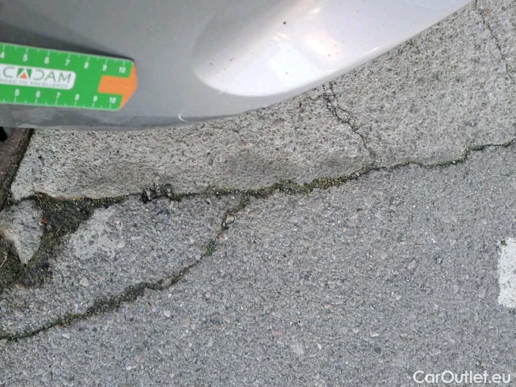  Toyota  Corolla TOYOTA  / 2019 / 5P / familiar 1.8 125H ACTIVE TECH E-CVT TOU SPORT #28