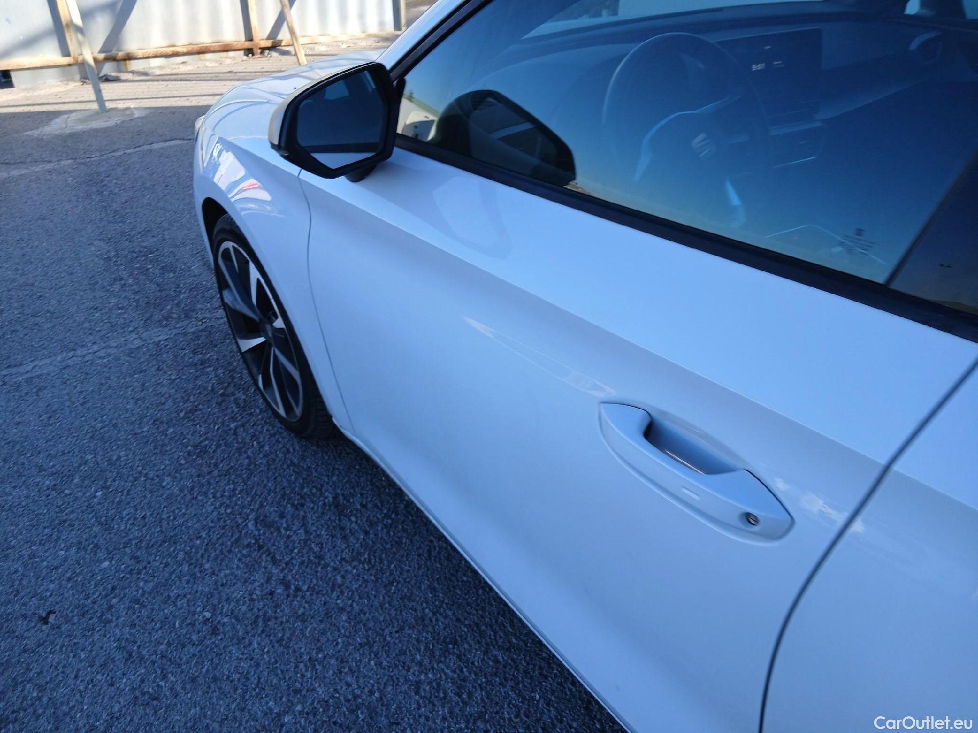  Seat  Leon SEAT Nuevo León / 2020 / 5P / familiar SP 2.0 TDI 110kW DSG S&S FR Go L(SP) #1