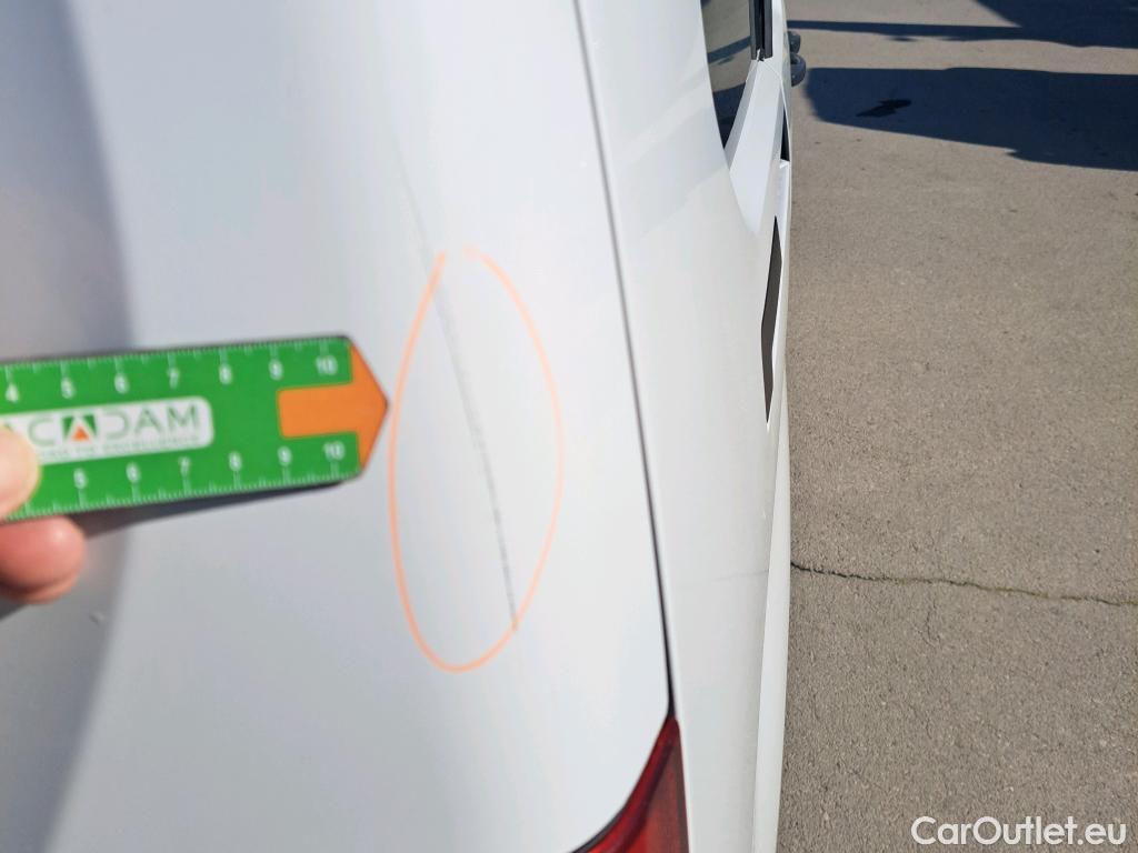  Citroen  Berlingo  Combi Live Pack XL 1.5 BlueHDi 100CV MT6 E6d #12