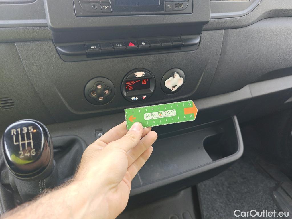  Nissan  NV400 NISSAN  / 2011 / 4P / furgón L2H2 3,5T 2.3dCi 99kW FWD Comfort #ISOTERMO# #47