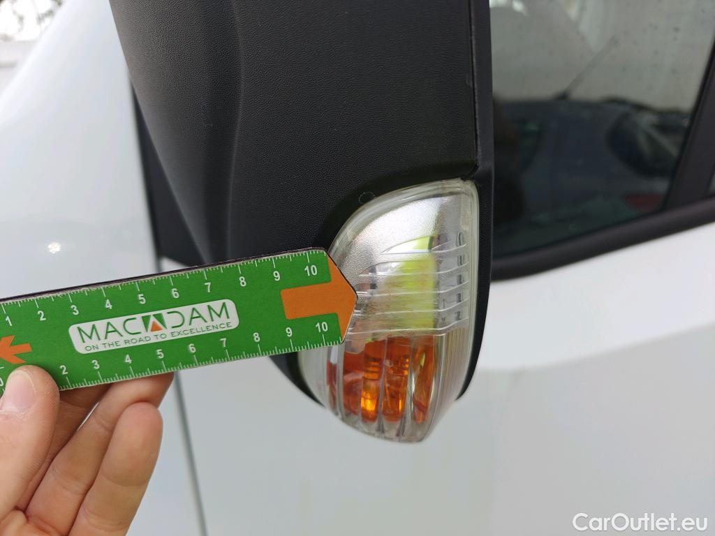  Nissan  NV400 NISSAN  / 2011 / 4P / furgón L2H2 3,5T 2.3dCi 99kW FWD Comfort #ISOTERMO# #88