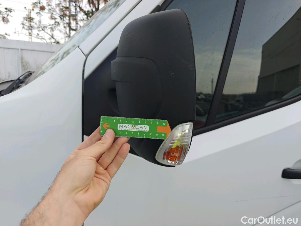  Nissan  NV400 NISSAN  / 2011 / 4P / furgón L2H2 3,5T 2.3dCi 99kW FWD Comfort #ISOTERMO# #89