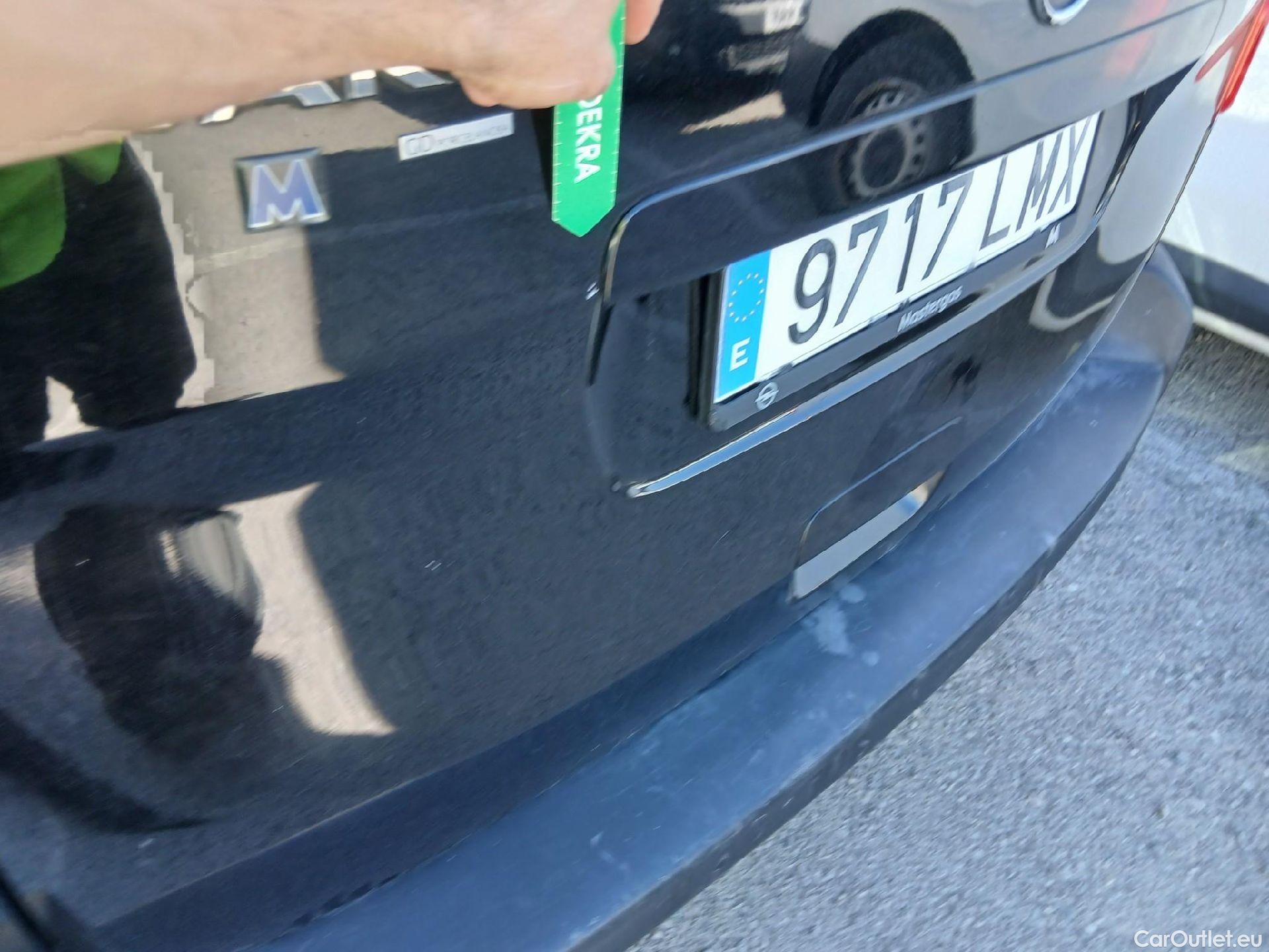  Opel  Vivaro OPEL  / 2019 / 4P / combi 1.5 Diésel 88kW (120CV) L Std Express #24