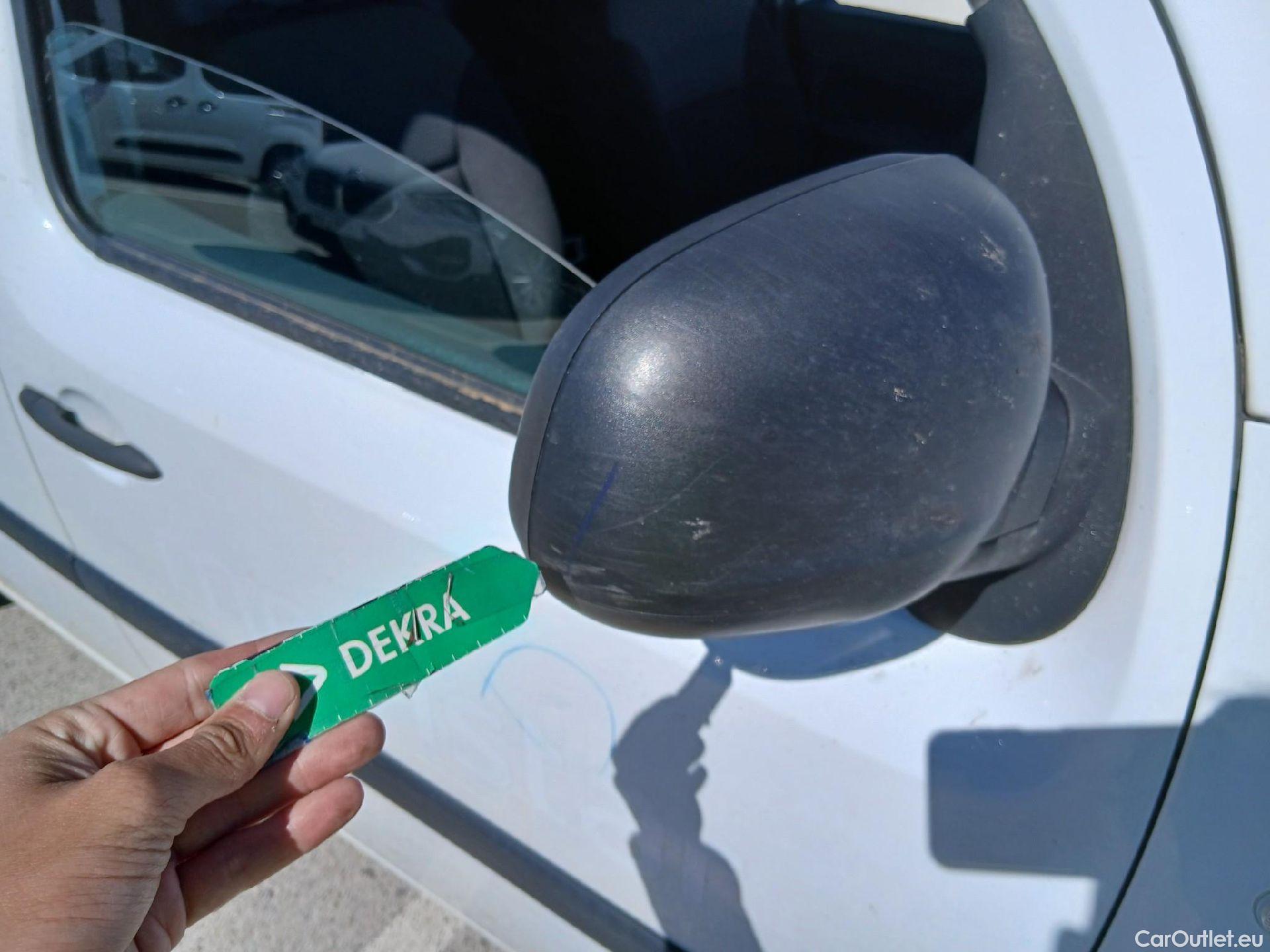  Renault  Kangoo RENAULT  Furgón/2013/3P/furgón derivado de turismo Profesional dCi 55 kW (75 CV) #33