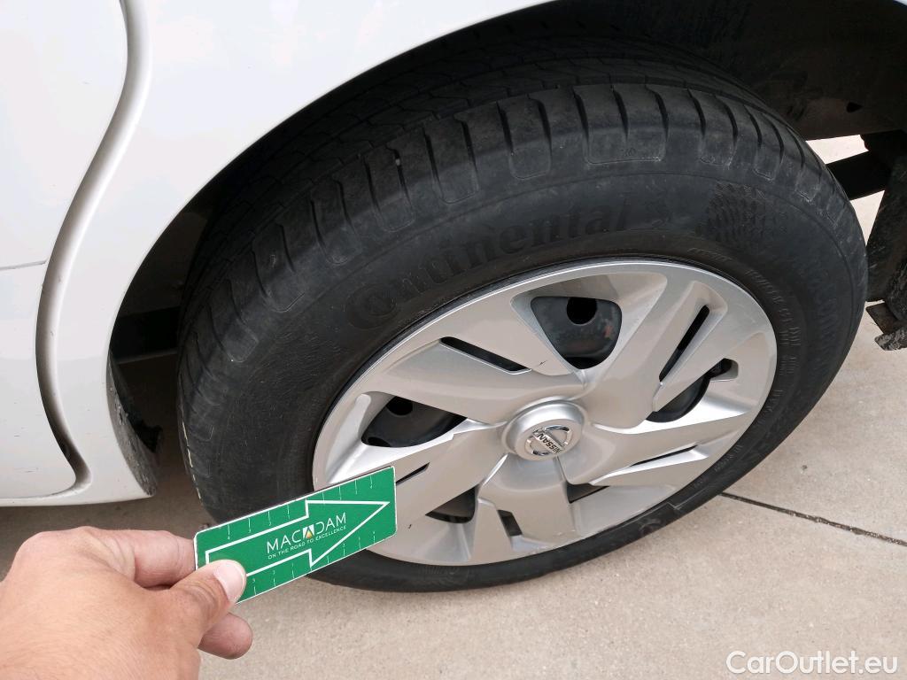  Nissan  NV200 NISSAN e- / 2009 / 5P / combi Combi 5 40 kWh PROFESIONAL #34