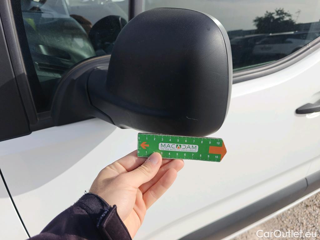  Opel  Combo OPEL  / 2018 / 3P / furgón derivado de turismo 1.5 TD 75kW (100CV) Express L H1 650kg (AC) #46