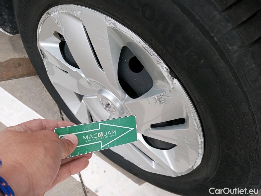  Nissan  NV200 NISSAN e- / 2009 / 5P / combi Combi 5 40 kWh PROFESIONAL #29