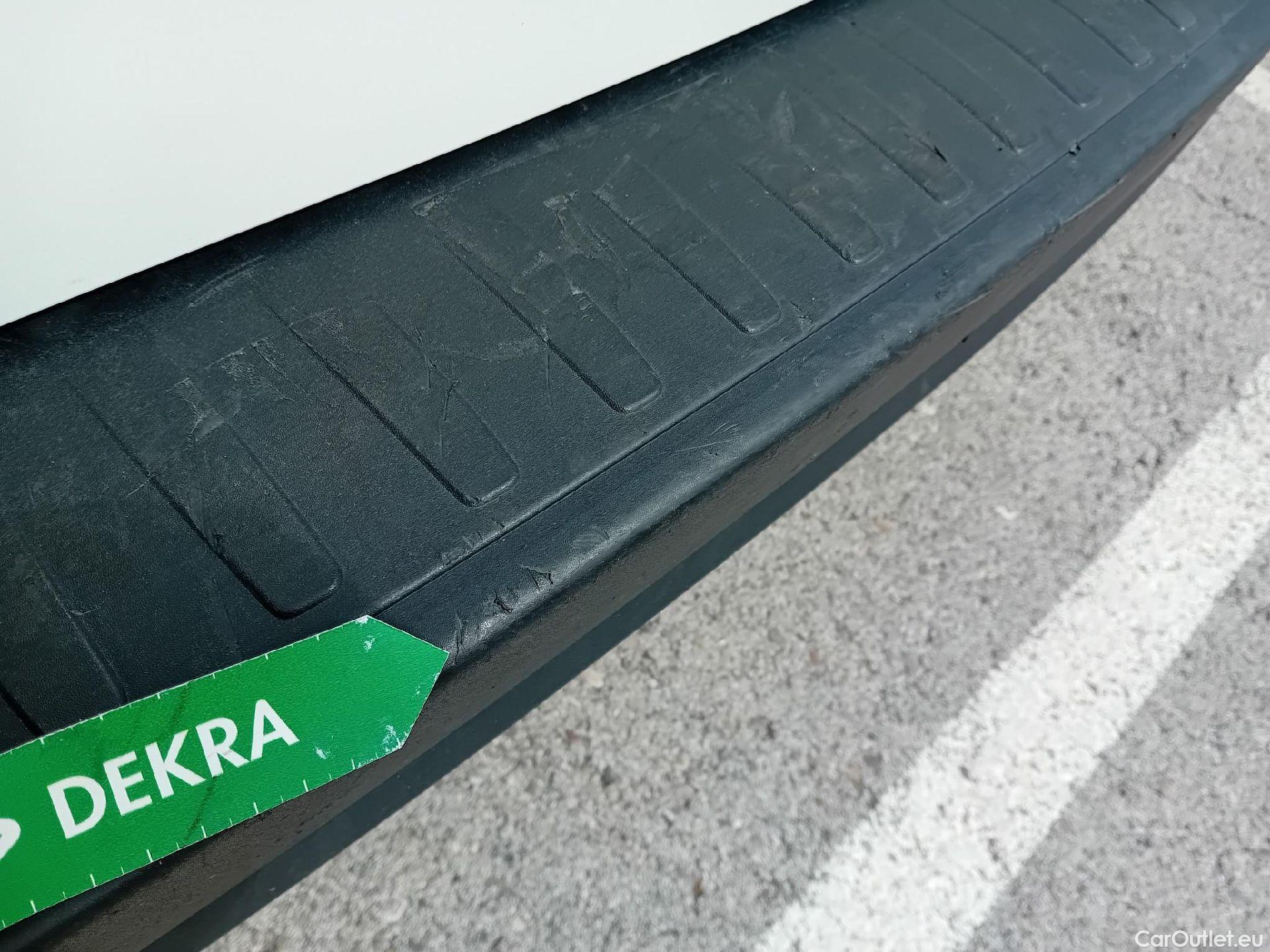  Fiat  Doblo FIAT Doblò Cargo/2015/4P/furgón derivado de turismo Cargo SX 1.6 Mjet 66kW (90CV) (AC) #20