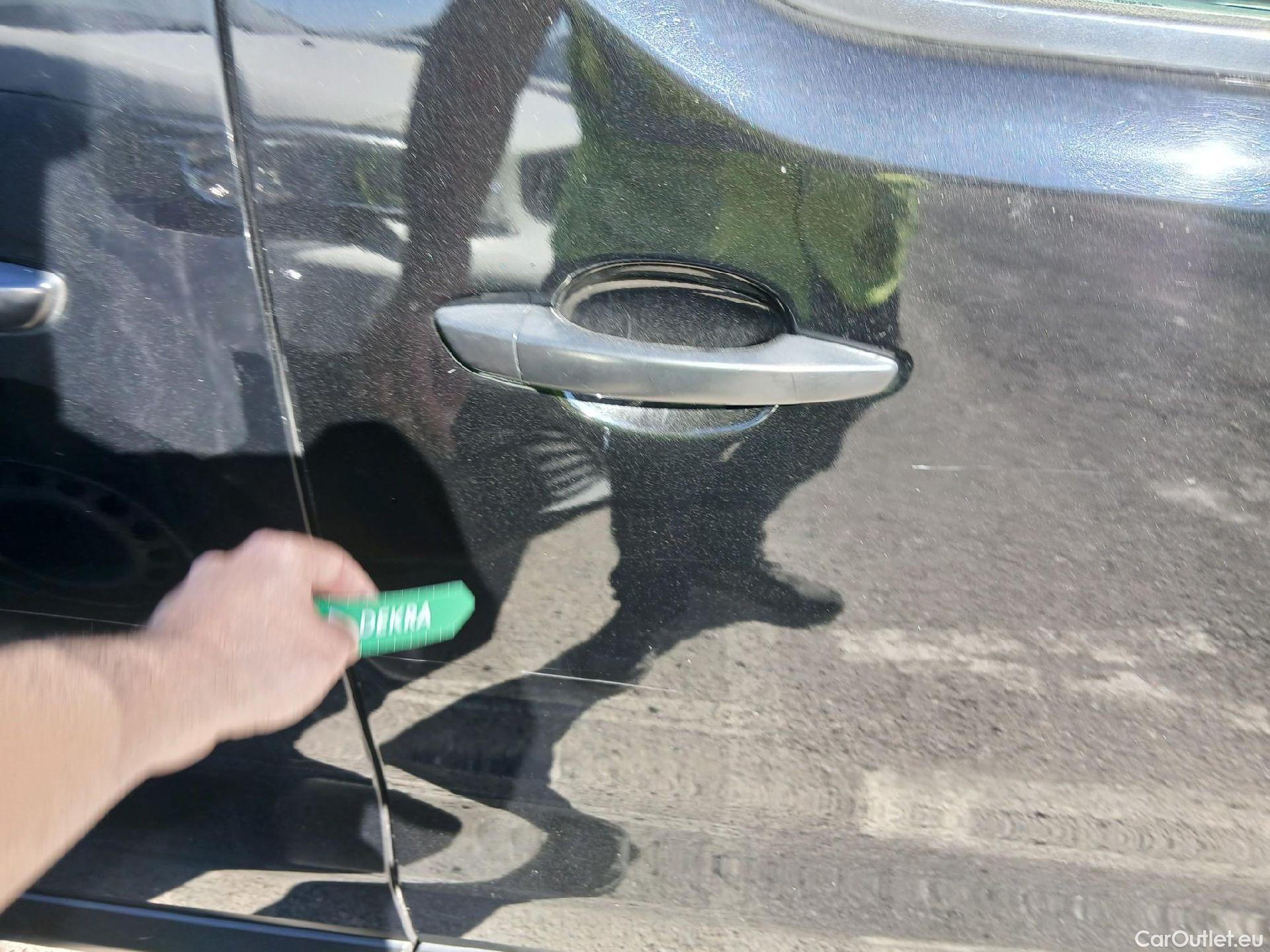  Opel  Vivaro OPEL  / 2019 / 4P / combi 1.5 Diésel 88kW (120CV) L Std Express #38