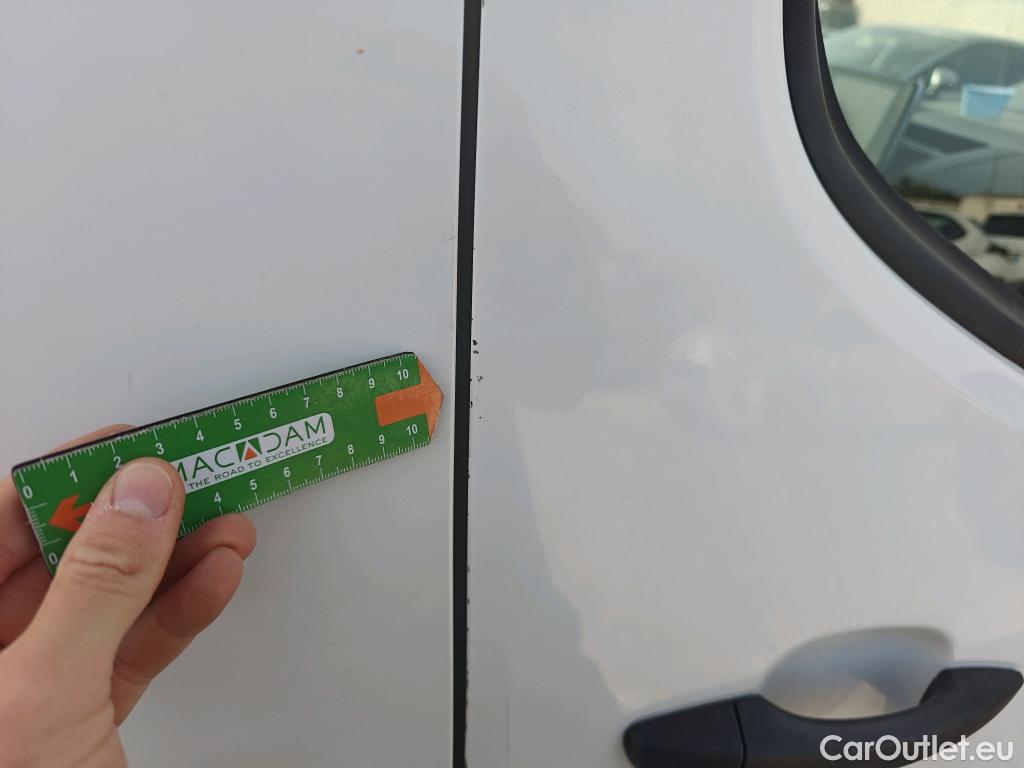  Opel  Combo OPEL  / 2018 / 3P / furgón derivado de turismo 1.5 TD 75kW (100CV) Express L H1 650kg (AC) #18