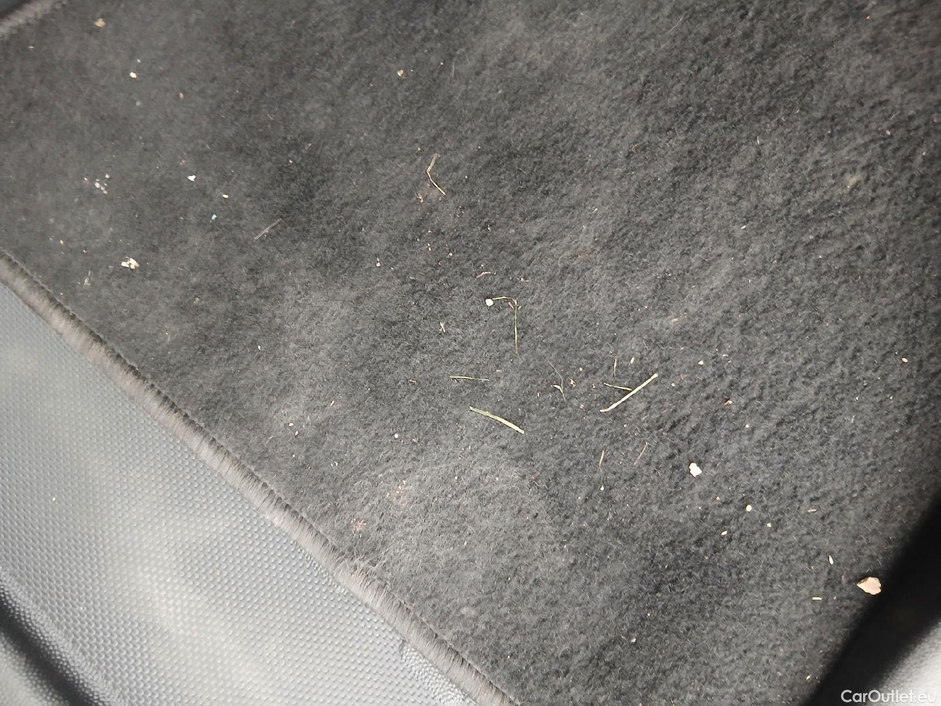  Citroen  Berlingo CITROEN  / 2018 / 4P / furgón derivado de turismo Talla M BlueHDi 100 CLUB #33