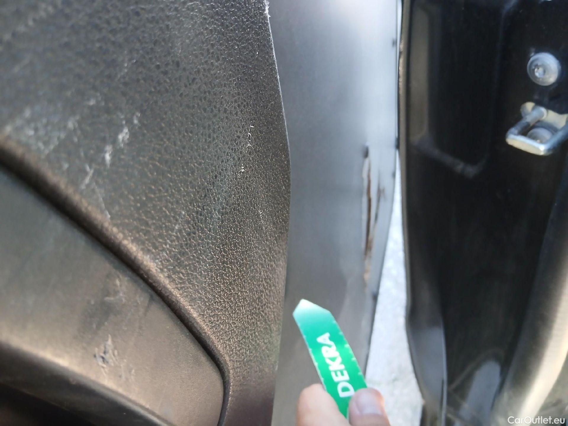  Opel  Vivaro OPEL  / 2019 / 4P / combi 1.5 Diésel 88kW (120CV) L Std Express #44