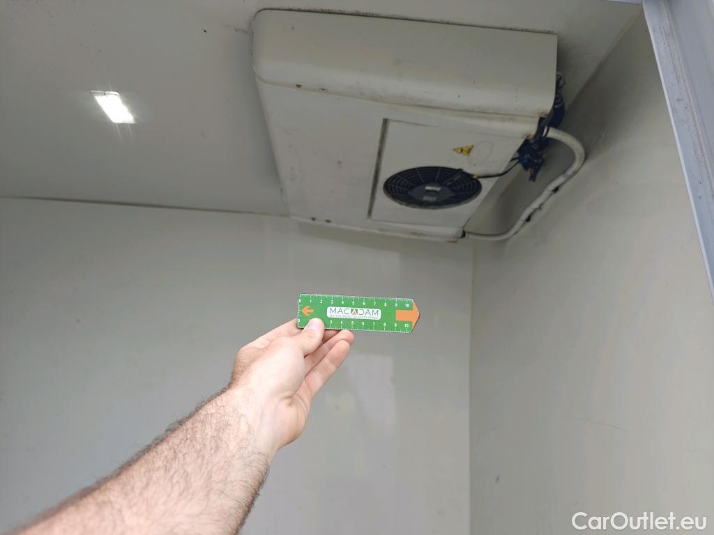  Nissan  NV400 NISSAN  / 2011 / 4P / furgón L2H2 3,5T 2.3dCi 99kW FWD Comfort #ISOTERMO# #84