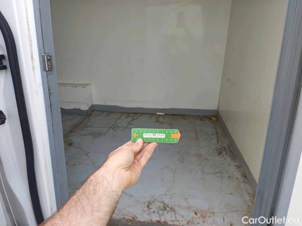  Nissan  NV400 NISSAN  / 2011 / 4P / furgón L2H2 3,5T 2.3dCi 99kW FWD Comfort #ISOTERMO# #82