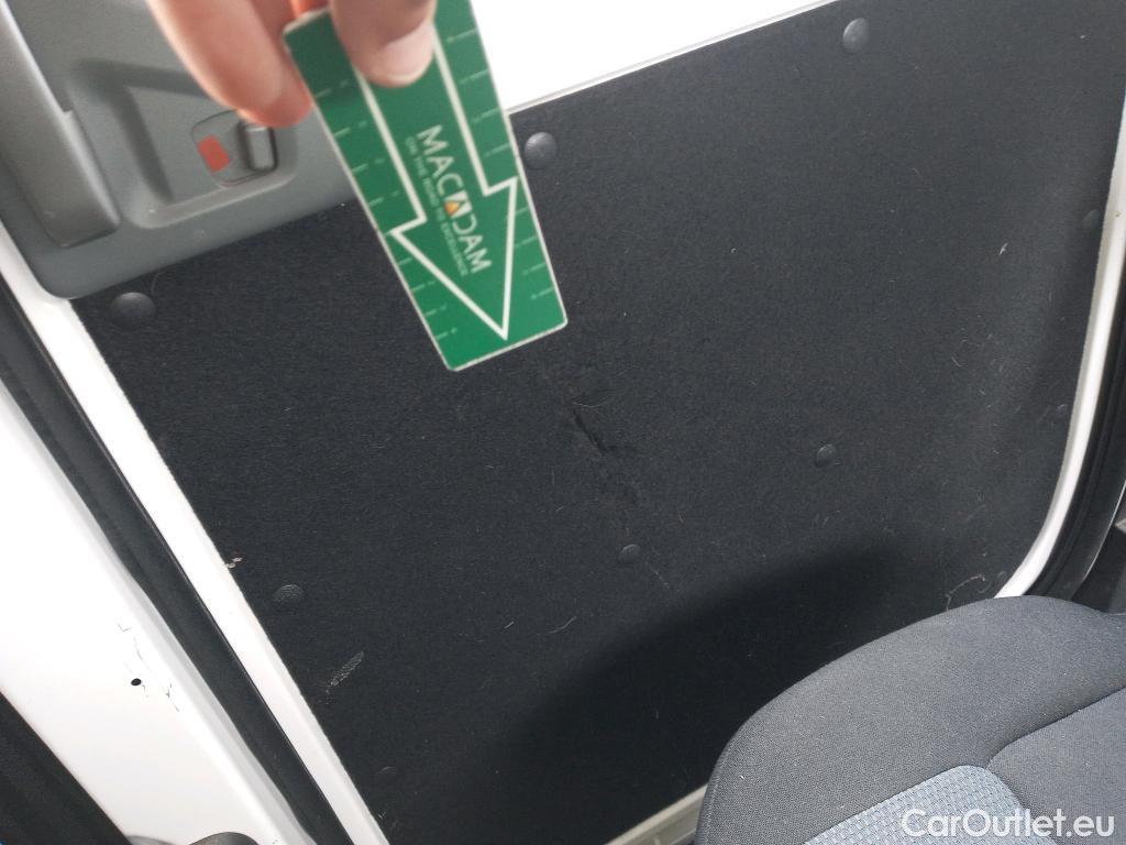  Nissan  NV200 NISSAN e- / 2009 / 5P / combi Combi 5 40 kWh PROFESIONAL #24