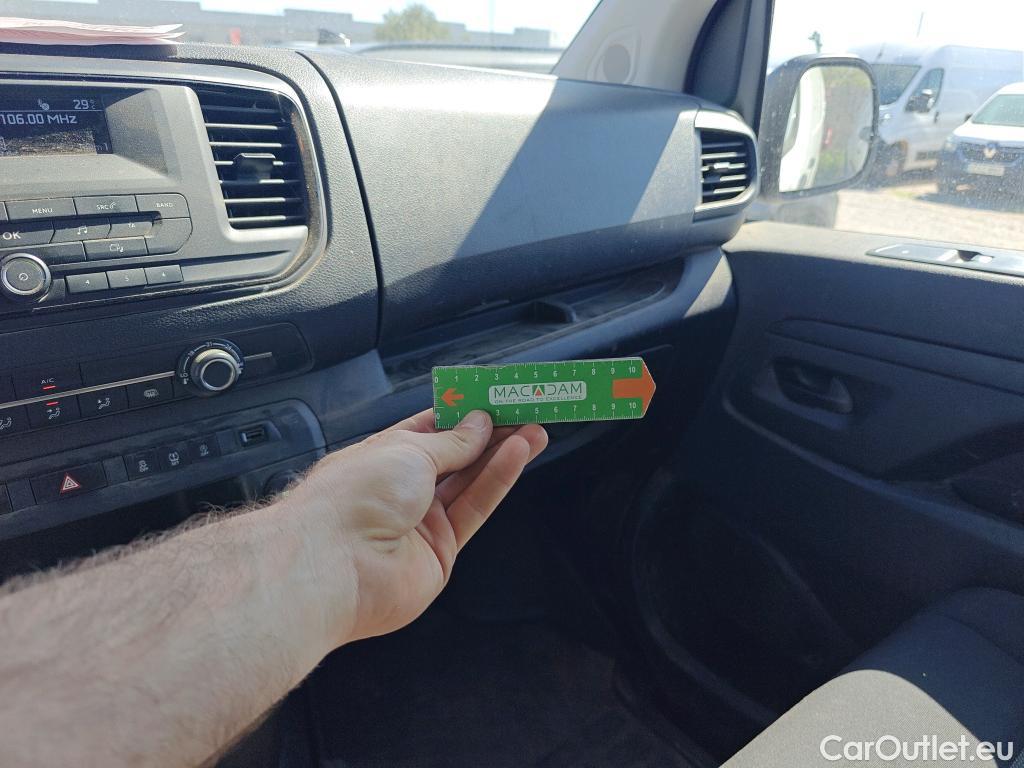  Peugeot  Expert PEUGEOT  / 2016 / 4P / furgón Furgón BlueHDi 100 S&S 6v Long #28