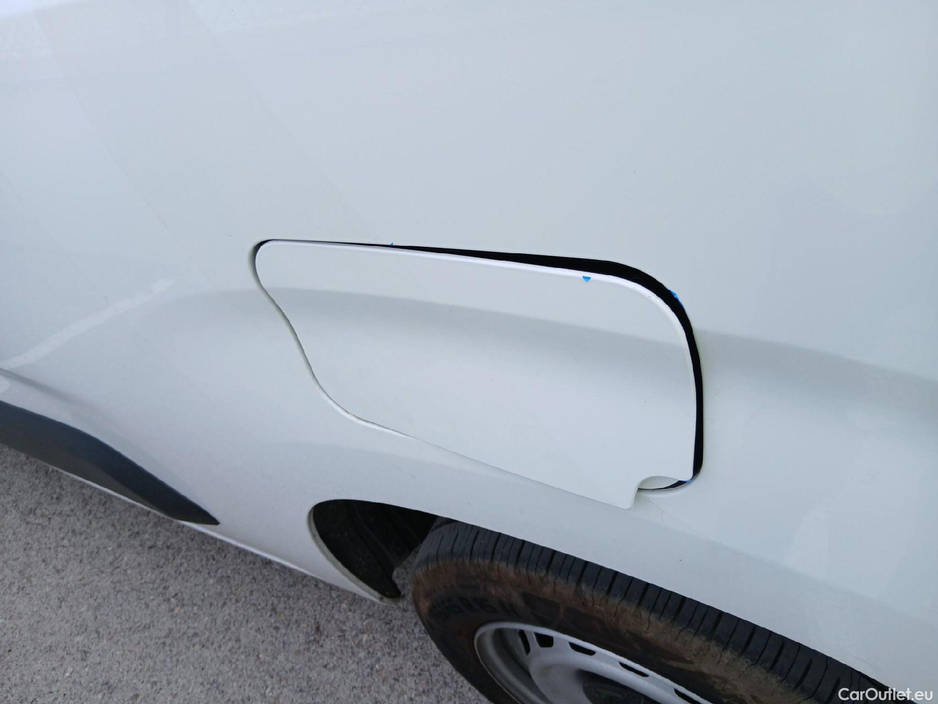  Citroen  Berlingo CITROEN  / 2018 / 4P / furgón derivado de turismo Talla M BlueHDi 100 CLUB #19