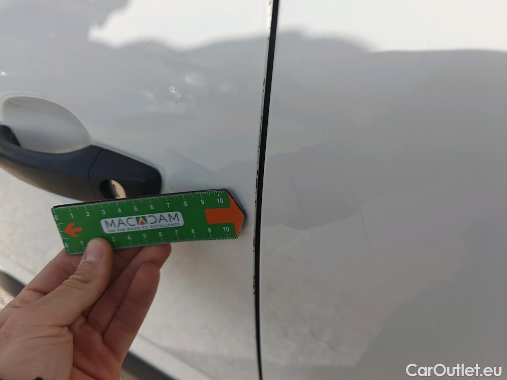  Opel  Combo OPEL  / 2018 / 3P / furgón derivado de turismo 1.5 TD 75kW (100CV) Express L H1 650kg (AC) #22