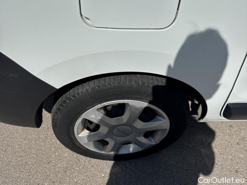  Dacia  Dokker DACIA  / 2013 / 4P / furgón derivado de turismo Van Essential 1.6 75kW (100CV) GLP #54