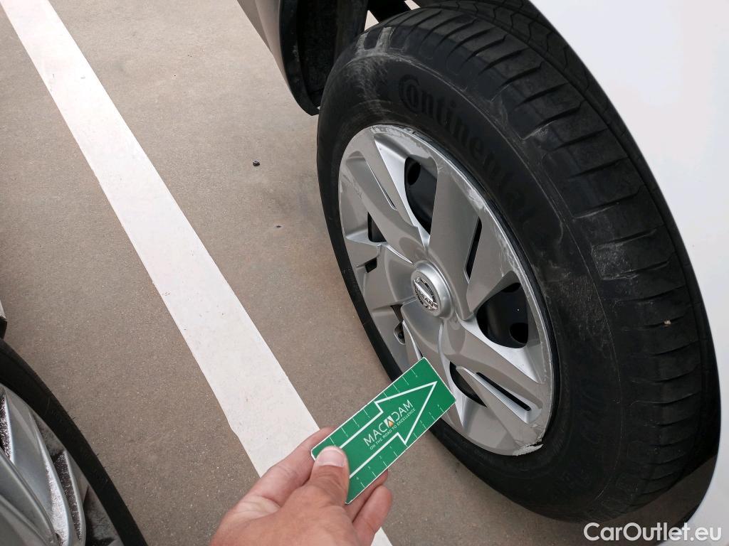  Nissan  NV200 NISSAN e- / 2009 / 5P / combi Combi 5 40 kWh PROFESIONAL #32