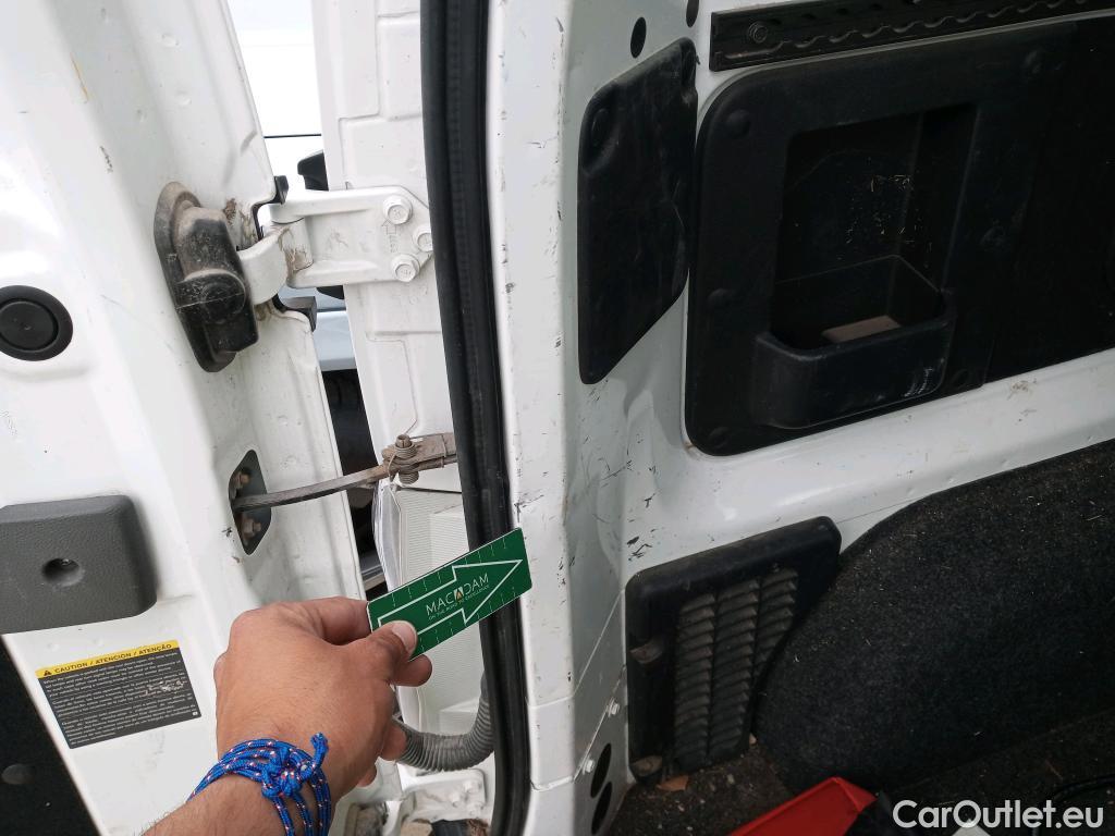  Nissan  NV200 NISSAN e- / 2009 / 5P / combi Combi 5 40 kWh PROFESIONAL #8