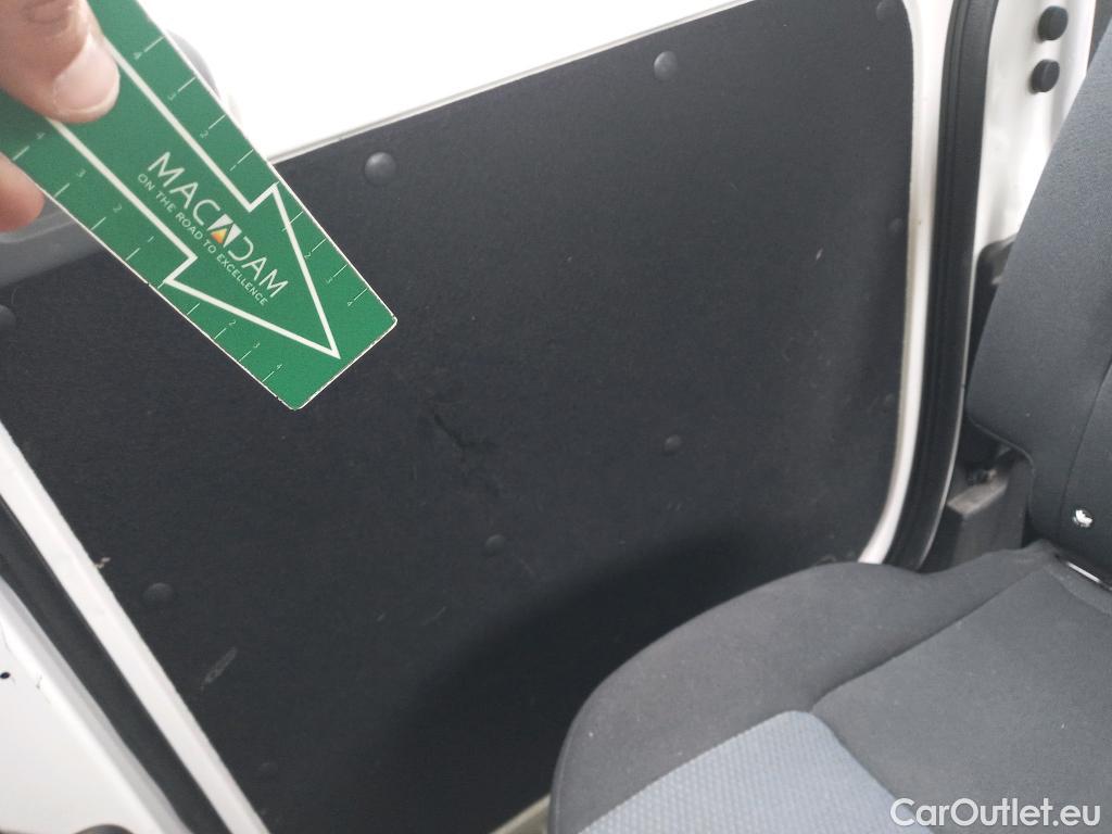  Nissan  NV200 NISSAN e- / 2009 / 5P / combi Combi 5 40 kWh PROFESIONAL #23