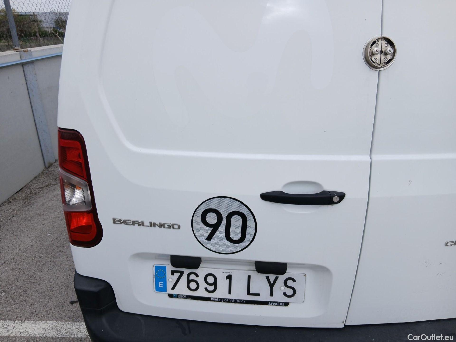  Citroen  Berlingo CITROEN  / 2018 / 4P / furgón derivado de turismo Talla M BlueHDi 100 CLUB #22