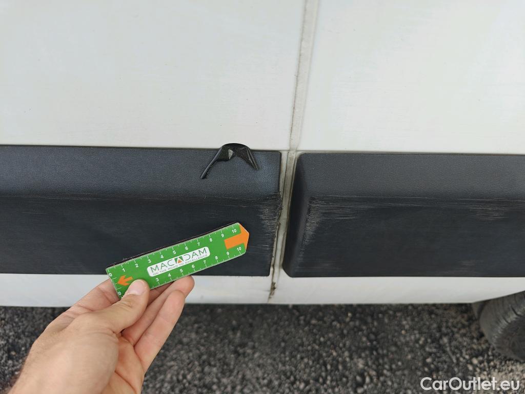  Nissan  NV400 NISSAN  / 2011 / 4P / furgón L2H2 3,5T 2.3dCi 99kW FWD Comfort #ISOTERMO# #81