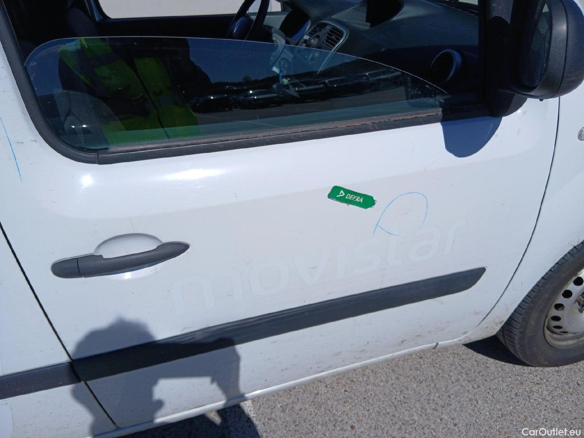  Renault  Kangoo RENAULT  Furgón/2013/3P/furgón derivado de turismo Profesional dCi 55 kW (75 CV) #29