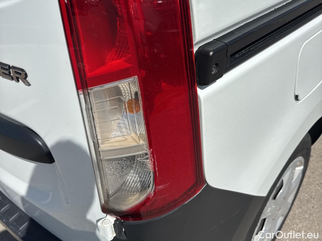  Dacia  Dokker DACIA  / 2013 / 4P / furgón derivado de turismo Van Essential 1.6 75kW (100CV) GLP #24