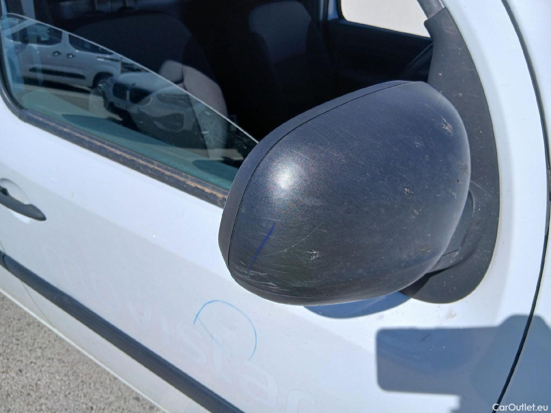  Renault  Kangoo RENAULT  Furgón/2013/3P/furgón derivado de turismo Profesional dCi 55 kW (75 CV) #34