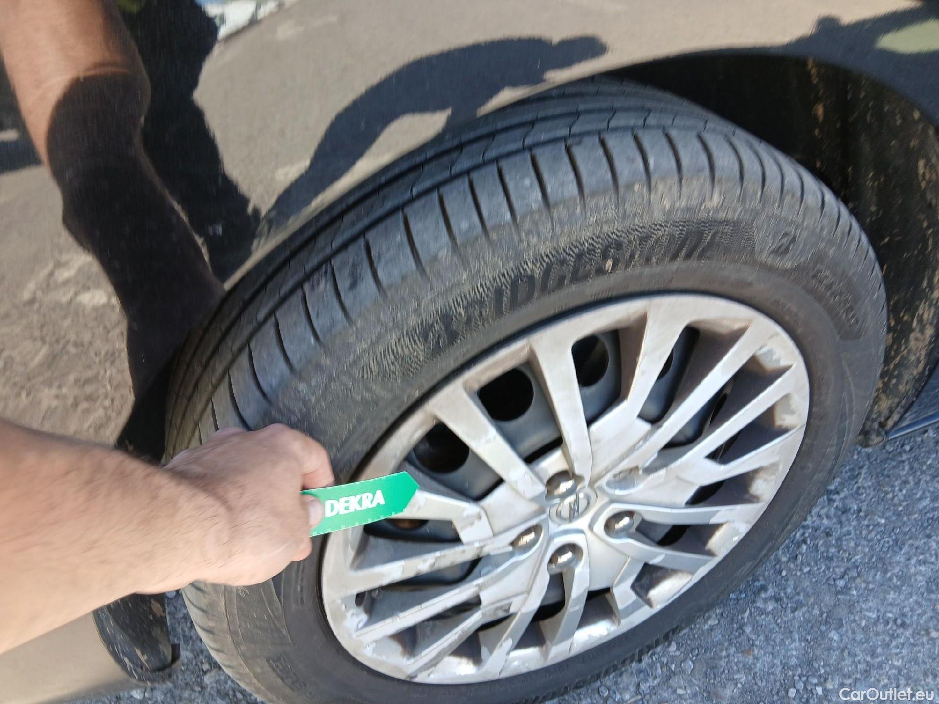  Opel  Vivaro OPEL  / 2019 / 4P / combi 1.5 Diésel 88kW (120CV) L Std Express #6