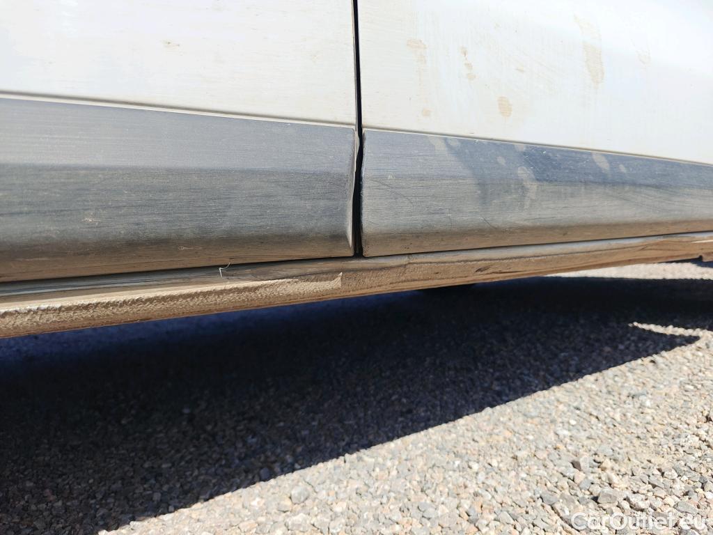  Peugeot  Expert PEUGEOT  / 2016 / 4P / furgón Furgón BlueHDi 100 S&S 6v Long #4