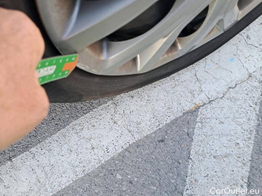  Citroen  Berlingo  Combi Live Pack XL 1.5 BlueHDi 100CV MT6 E6d #36